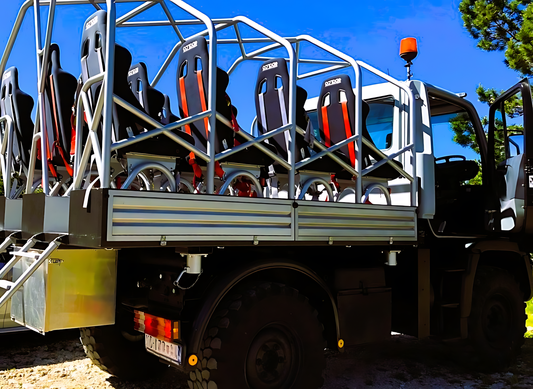 Mercedes-Benz Unimog panoramic experience on Hvar